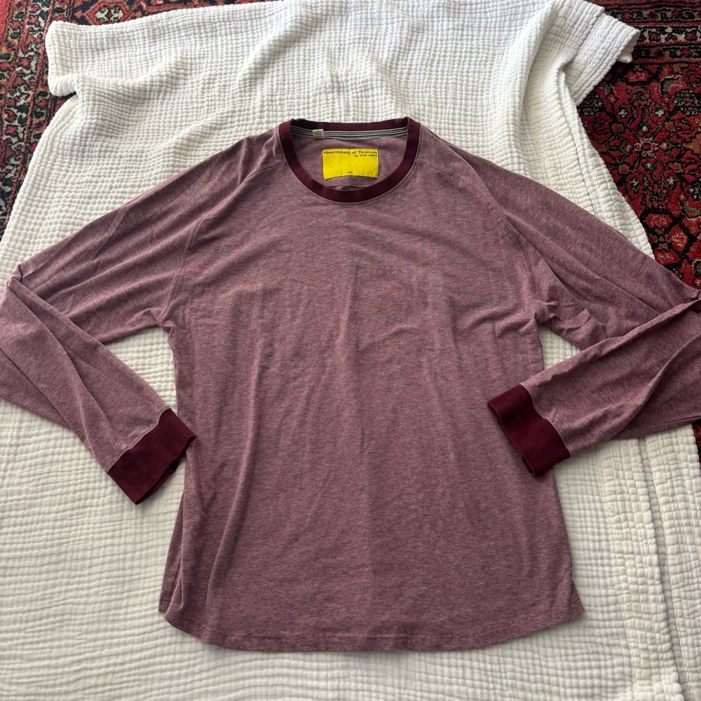 Descendant of Thieves limited editions maroon long sleeved sweater shirt siz 2XL